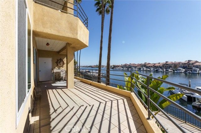 16291 Countess Drive 105, Huntington Beach, CA 92649