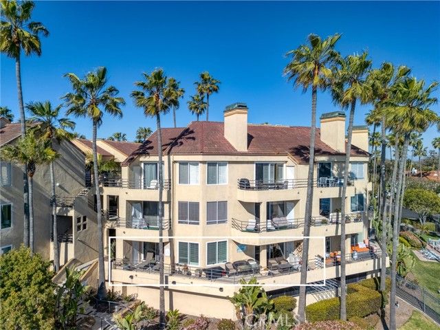 16291 Countess Drive 105, Huntington Beach, CA 92649