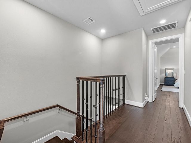 6054 Kansas Street, Houston, TX 77007