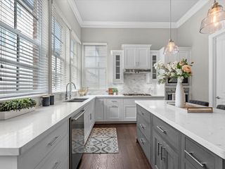6054 Kansas Street, Houston, TX 77007