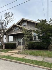 115 Woodrow Ct., Sharon, PA 16146