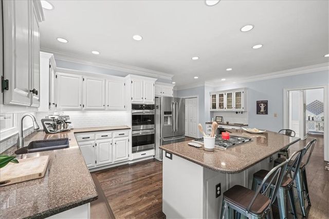 5640 Sandown Way, Johns Creek, GA 30097