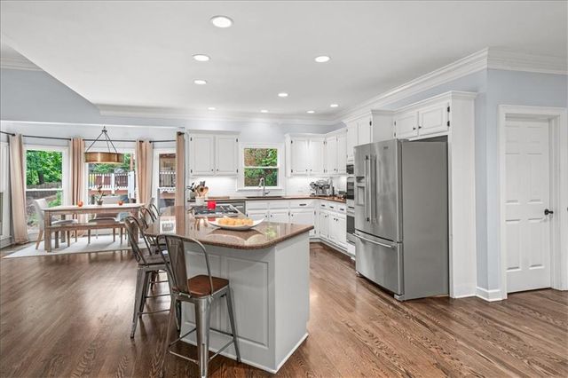 5640 Sandown Way, Johns Creek, GA 30097