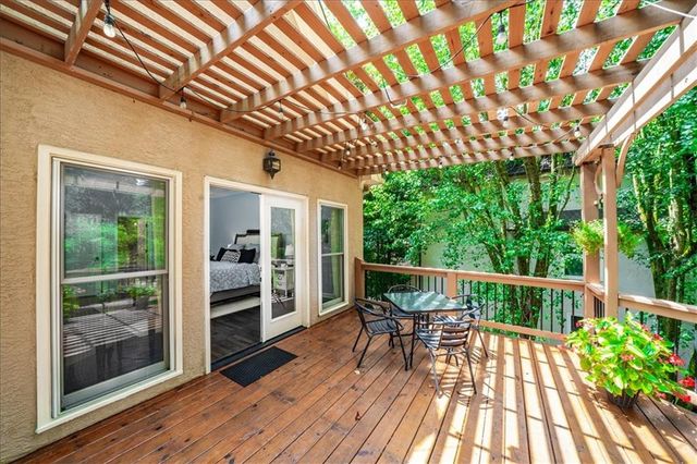 5640 Sandown Way, Johns Creek, GA 30097