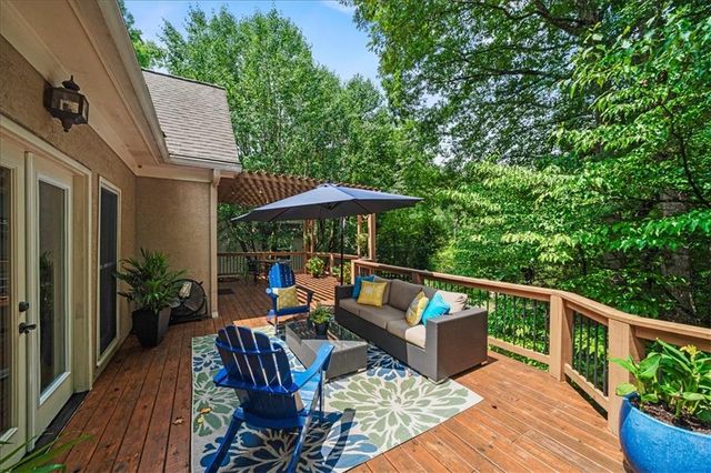 5640 Sandown Way, Johns Creek, GA 30097