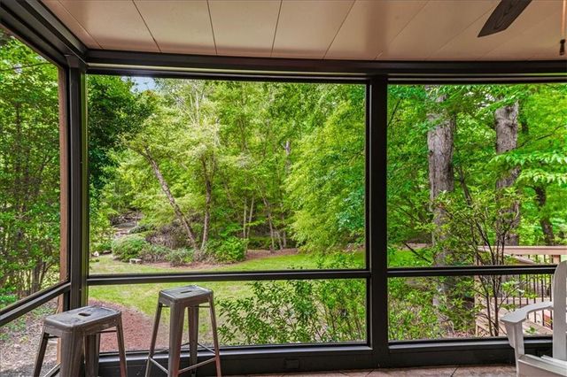 5640 Sandown Way, Johns Creek, GA 30097