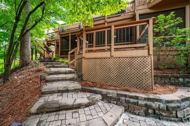 5640 Sandown Way, Johns Creek, GA 30097