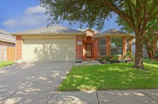 2007 Kings Forest Drive, Heartland, TX 75126