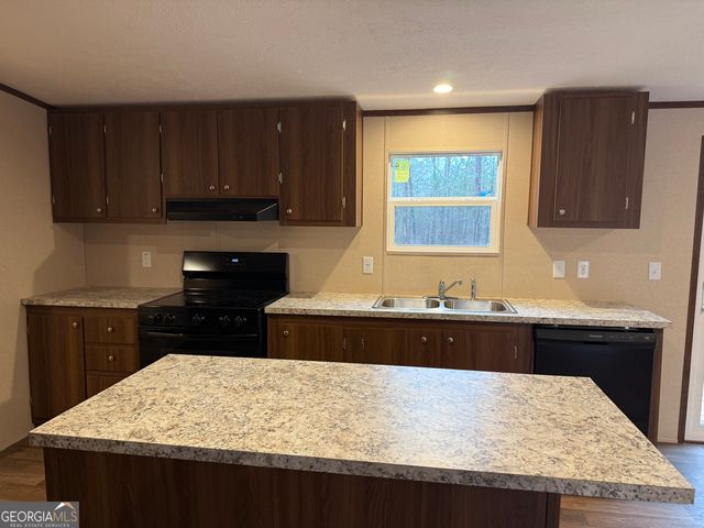 60 Wessmanor Drive, Bowdon, GA 30108