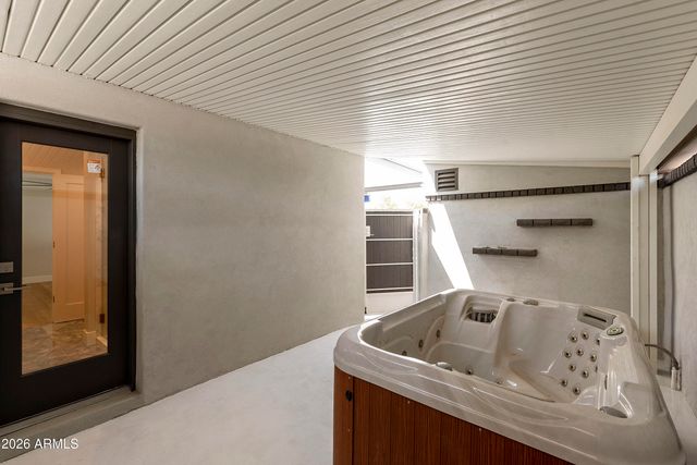 3318 E ONYX Avenue, Phoenix, AZ 85028