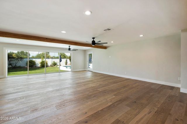 3318 E ONYX Avenue, Phoenix, AZ 85028