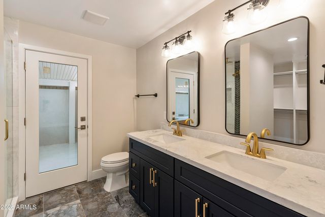 3318 E ONYX Avenue, Phoenix, AZ 85028