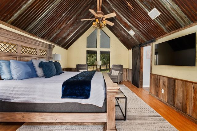 1301 & 1285 S Lake Drive, Gladewater, TX 75647