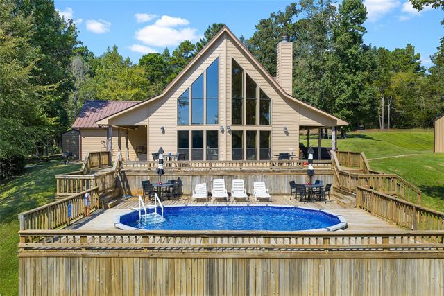 1301 & 1285 S Lake Drive, Gladewater, TX 75647