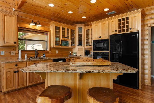 1301 & 1285 S Lake Drive, Gladewater, TX 75647