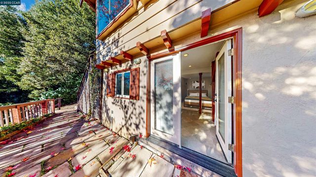 5716 Merriewood Drive, Oakland, CA 94611