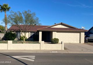 7120 W SUNNYSLOPE Lane, Peoria, AZ 85345