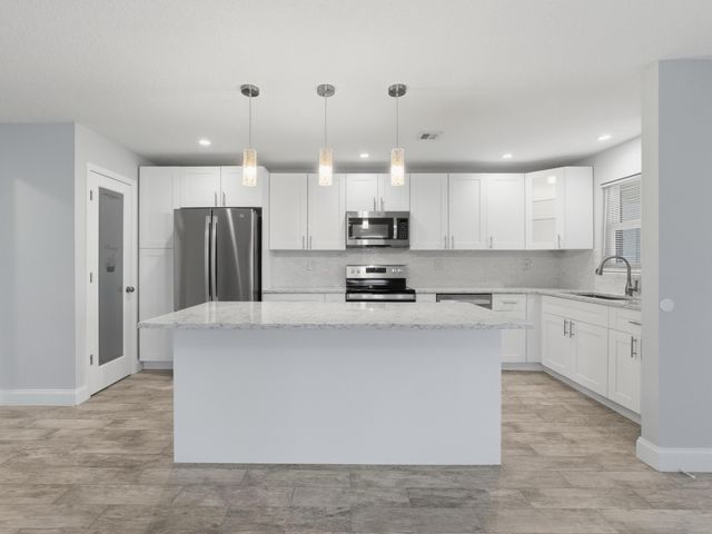 270 High Point Boulevard A, Boynton Beach, FL 33435