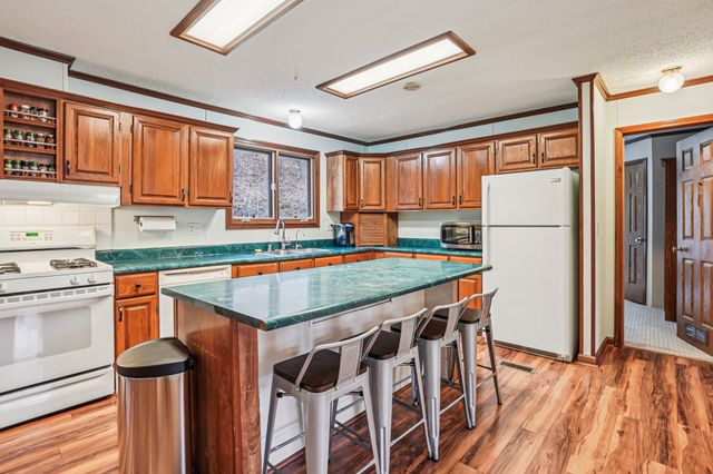 3668 Old Sams Creek Rd, Pegram, TN 37143