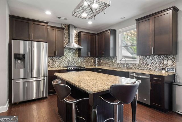 1739 Hollingsworth Boulevard NW, Atlanta, GA 30318