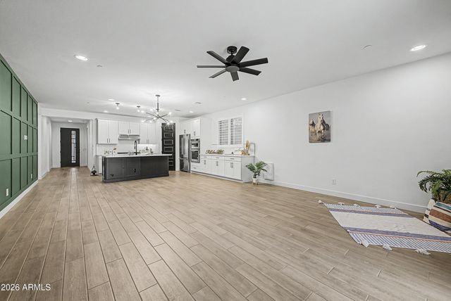 13138 W CRESTVALE Drive, Peoria, AZ 85383