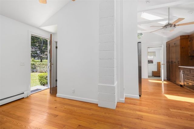 15 Williams Road, Smithfield, RI 02917