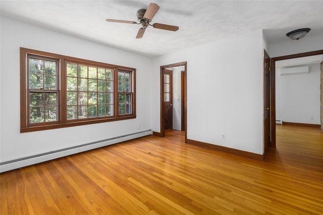 15 Williams Road, Smithfield, RI 02917