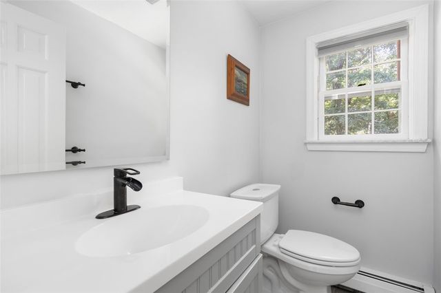 15 Williams Road, Smithfield, RI 02917