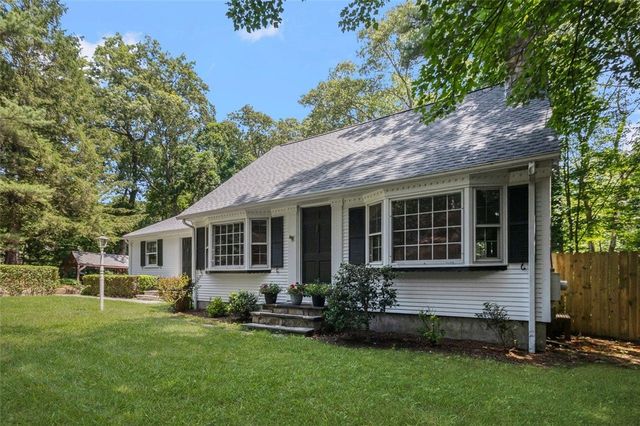 15 Williams Road, Smithfield, RI 02917