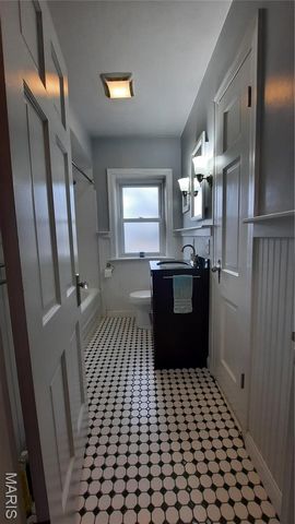 7806 Garden Avenue, Shrewsbury, MO 63119