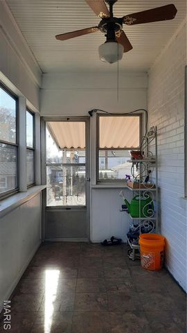 7806 Garden Avenue, Shrewsbury, MO 63119