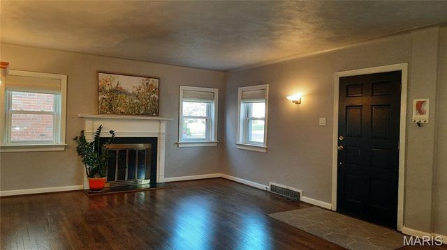 7806 Garden Avenue, Shrewsbury, MO 63119