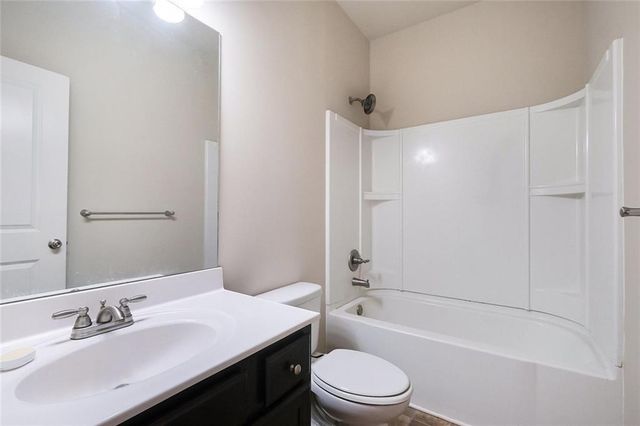 5766 Rivermoore Drive, Braselton, GA 30517