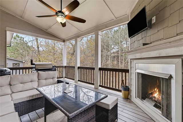 5766 Rivermoore Drive, Braselton, GA 30517