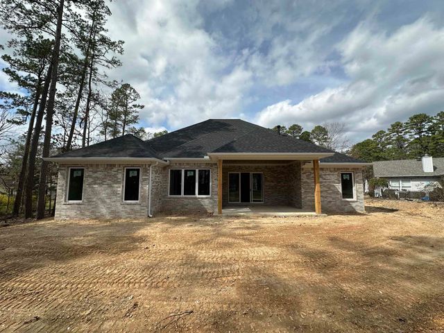 4 Tiburon Way, Hot Springs Village, AR 71909