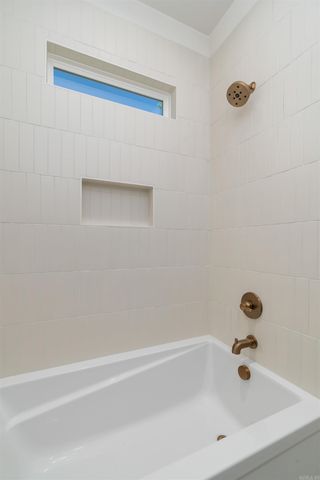 4 Tiburon Way, Hot Springs Village, AR 71909