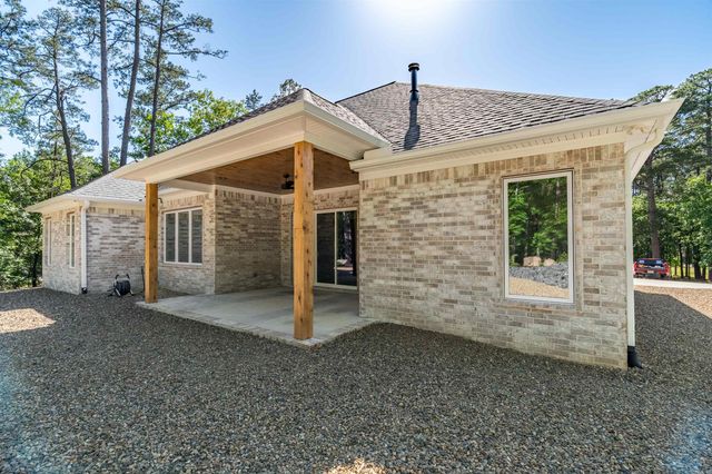 4 Tiburon Way, Hot Springs Village, AR 71909