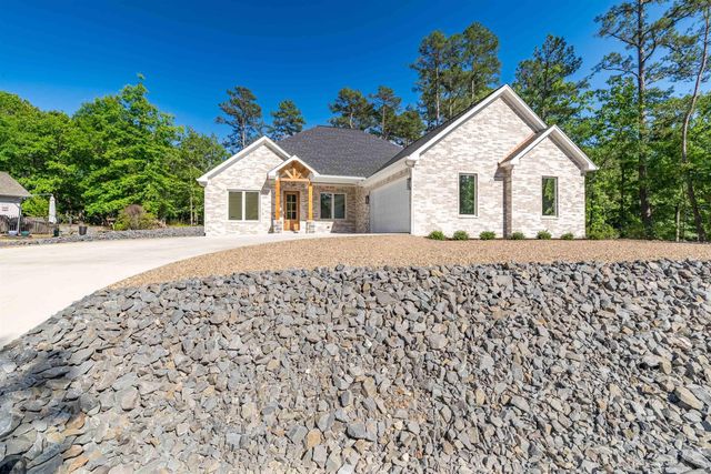 4 Tiburon Way, Hot Springs Village, AR 71909