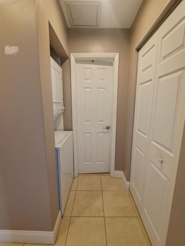 11441 NW 39 Court 320-3, Coral Springs, FL 33065