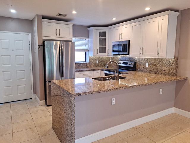 11441 NW 39 Court 320-3, Coral Springs, FL 33065