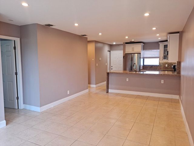 11441 NW 39 Court 320-3, Coral Springs, FL 33065