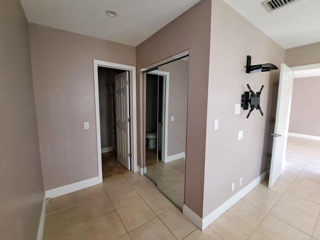 11441 NW 39 Court 320-3, Coral Springs, FL 33065