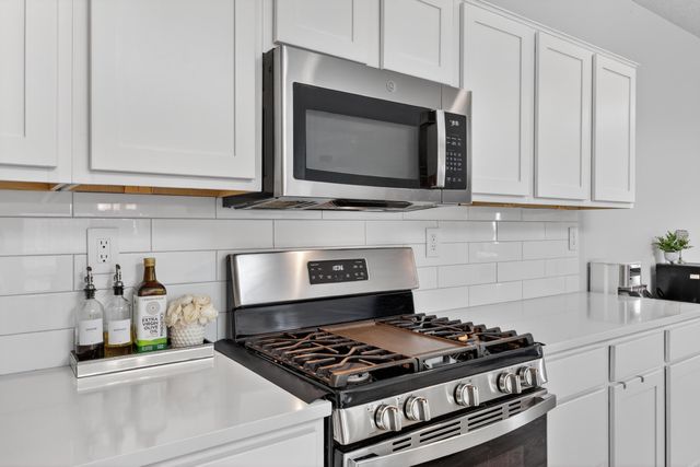 6025 Strand Loop SE, Albuquerque, NM 87105
