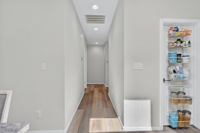 6025 Strand Loop SE, Albuquerque, NM 87105