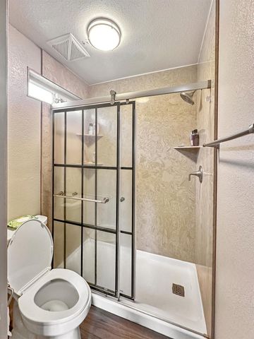 1651 3rd Ave, Olivehurst, CA 95961