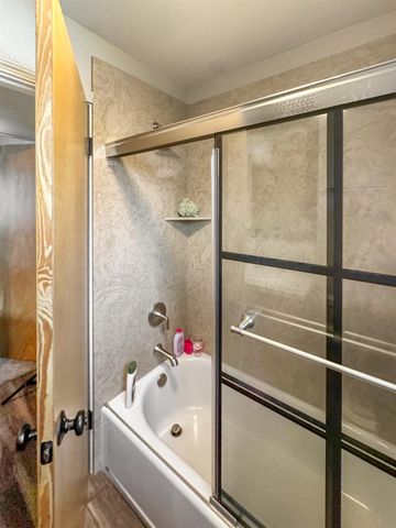 1651 3rd Ave, Olivehurst, CA 95961