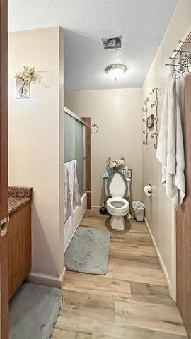 1651 3rd Ave, Olivehurst, CA 95961