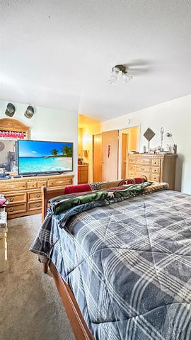 1651 3rd Ave, Olivehurst, CA 95961