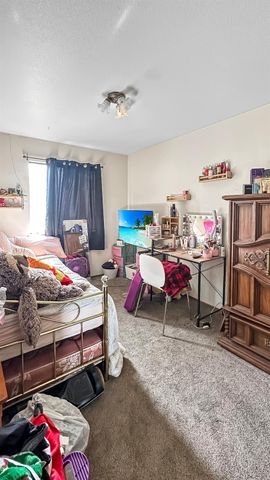 1651 3rd Ave, Olivehurst, CA 95961