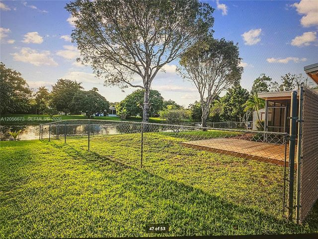 5231 SW 89th Avenue, Cooper City, FL 33328